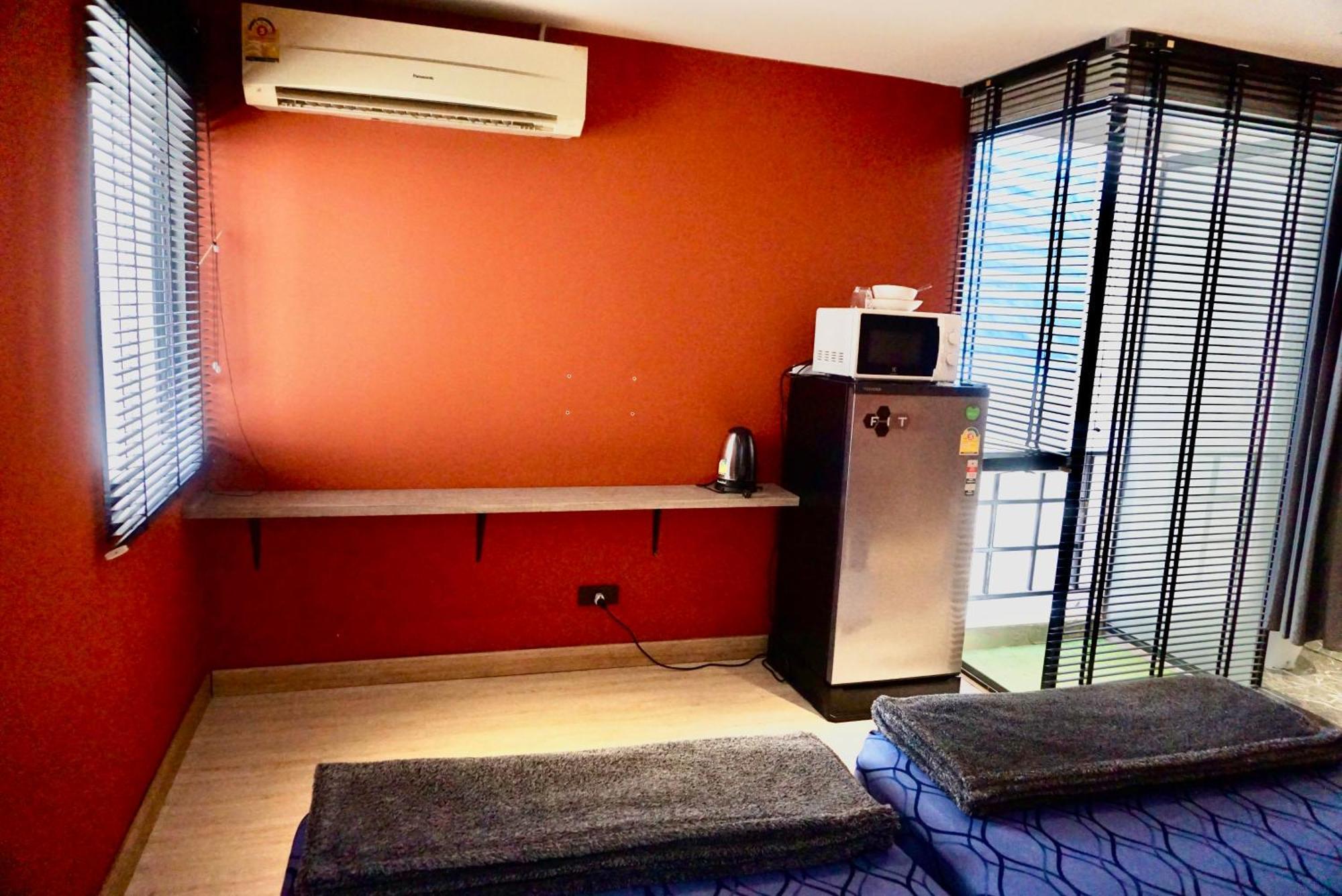 Silom Soi 3 Hash Apartment Hip And Funky With Rooftop View Bangkok Exterior foto